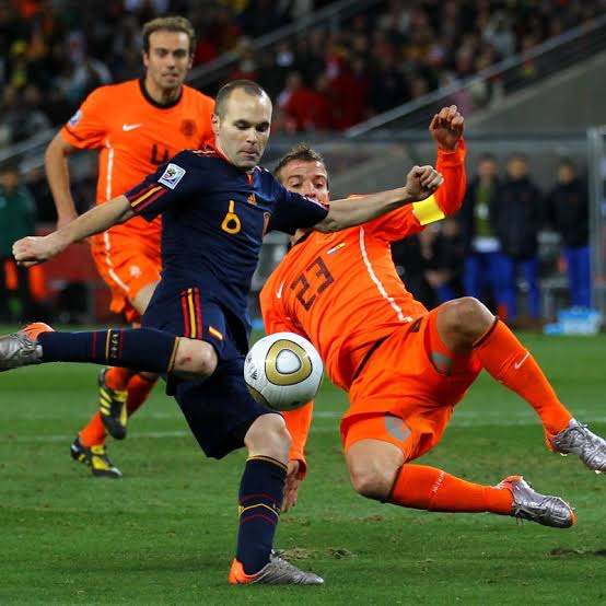 INIESTA 6 2010 FIFA WORLD CUP FINAL EDITION SPAIN JERSEY